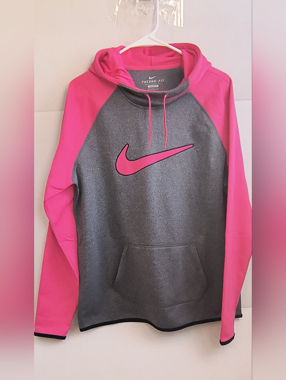 Nike Therma-Fit Hoodie Size Large Pink Gray Swoosh Pocket Long Sleeve Pullover